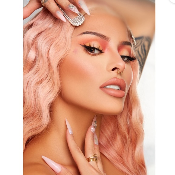 3 New Bedoya Beauty Prism highlighter: 2 Honey & 1 By Malibu - Picture 8 of 16